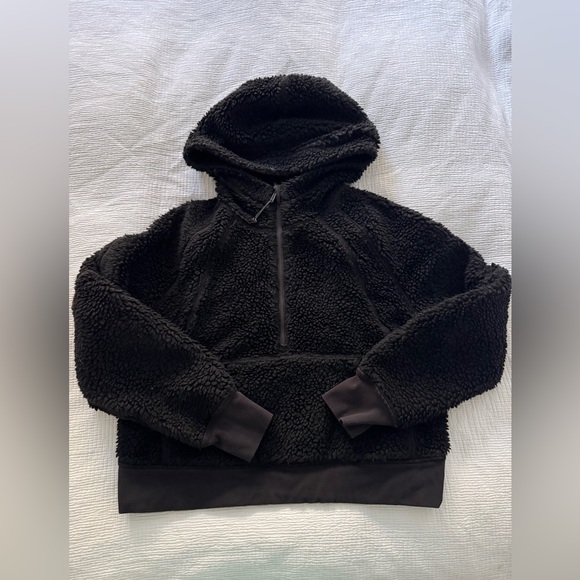 lululemon Scuba Half Zip Hoodie (fleece / sherpa) - Picture 4 of 9